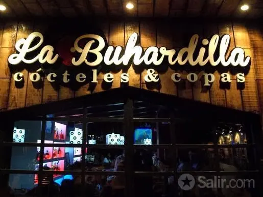 Pub La Buhardilla - Bar en Badajoz - foto 2