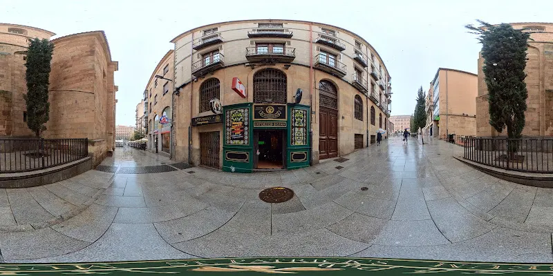 St. Patrick's Irish Pub - Pub irlandés en Salamanca - foto 2