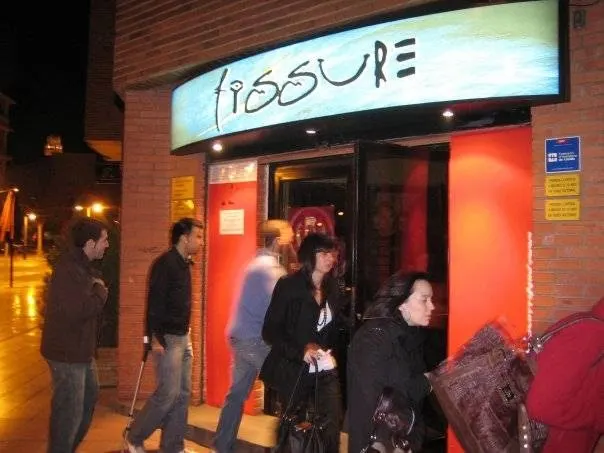 Fissure