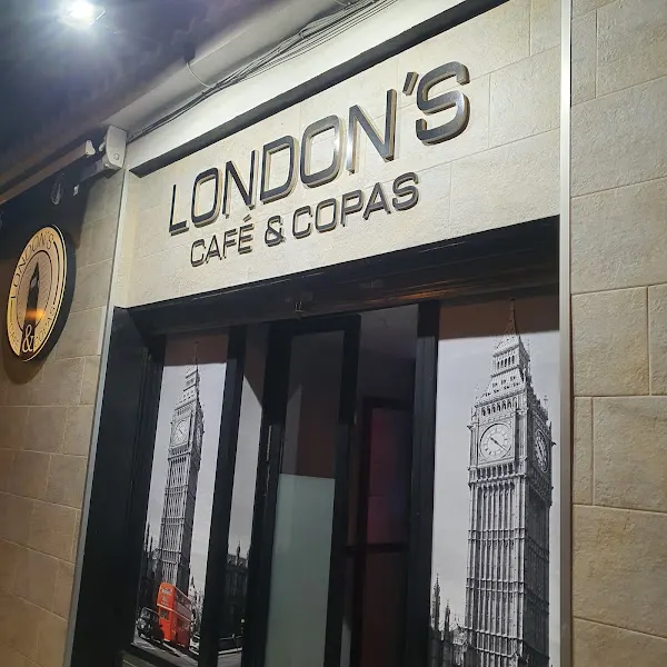Bar London's café y copas - Bar en Dos Hermanas - foto 2