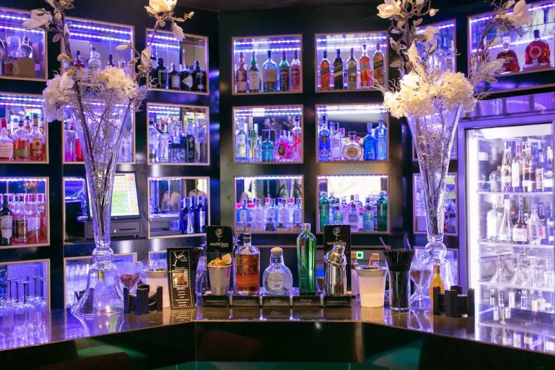 Majestic Premium Bar - Coctelería en León - foto 2