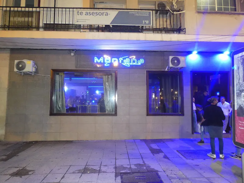 Montana Lounge & Club - Pub en Algeciras - foto 2