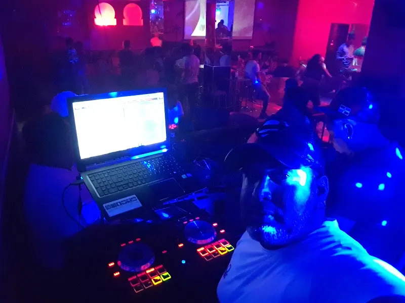 Sala Liverpool Karaoke - Karaoke en San Sebastián de los Reyes - foto 2