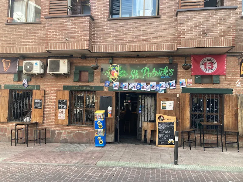 St. Patrick's Irish Tavern - Pub irlandés en San Sebastián de los Reyes - foto 3
