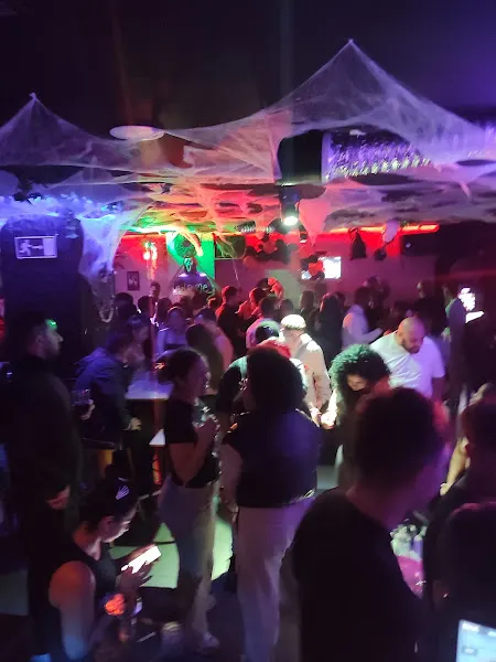 Sirvaloo Pues - Discoteca en Las Rozas - foto 2