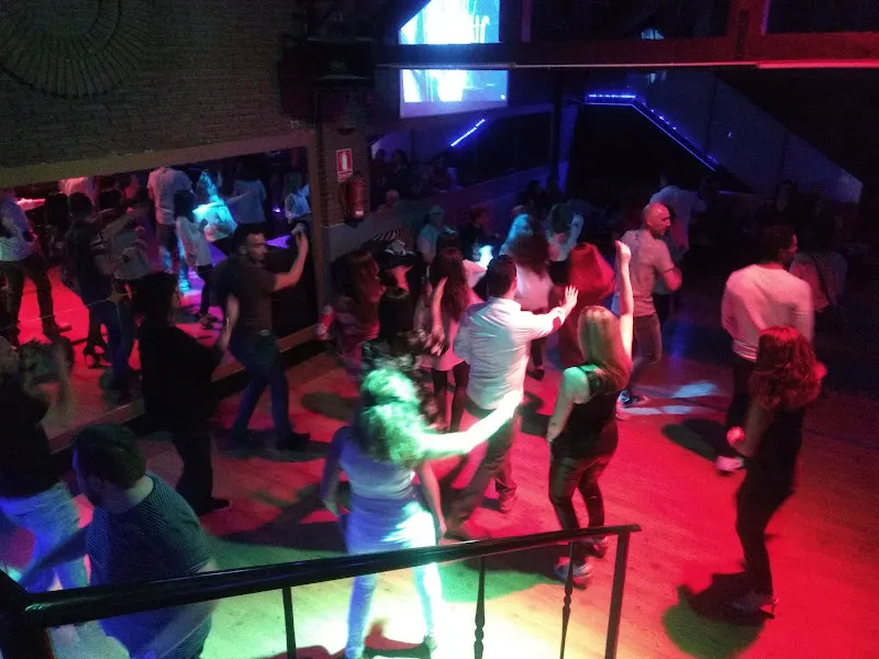 Mamajuana Sala Latina - Sala de baile en Las Rozas - foto 2