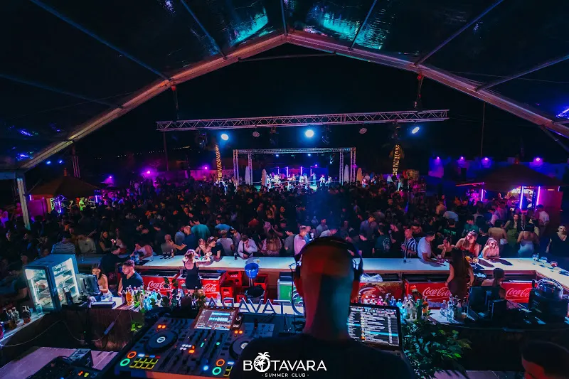 Botavara Summer CLUB - Discoteca en Badajoz - foto 2