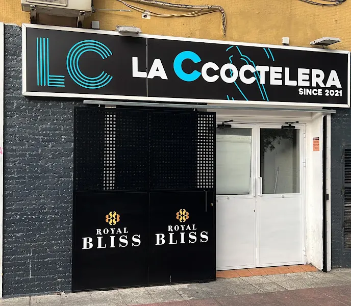 La Ccoctelera - Pub en Cáceres - foto 2