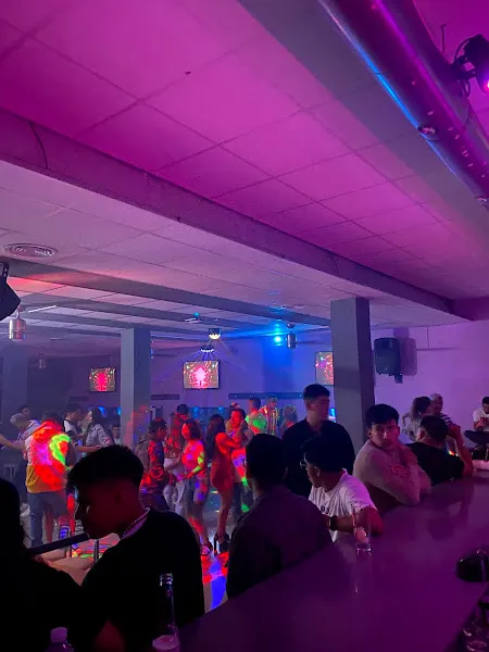 Sala Tropical 🦩 - Discoteca en Lorca - foto 2