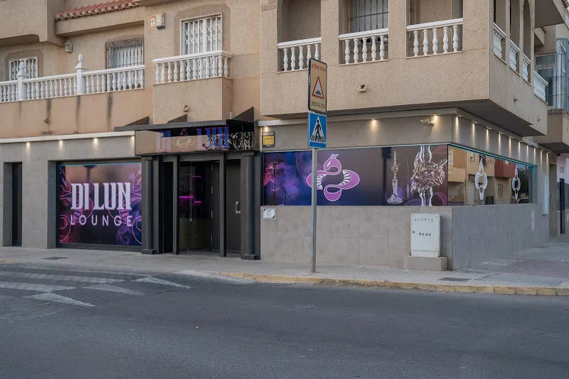 DI LUN LOUNGE - Lounge en El Ejido - foto 2