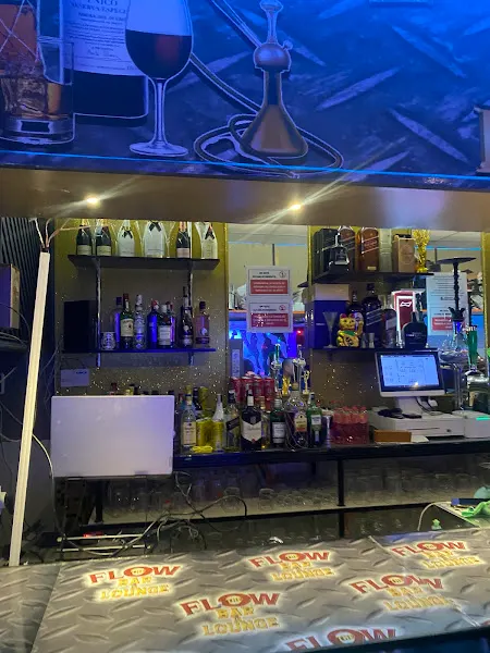 The flow Bar in lounge - Toledo