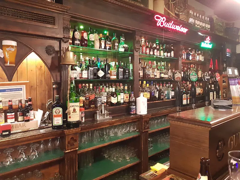 Dublin Irish Tavern Ceuta - Pub irlandés en Ceuta - foto 3