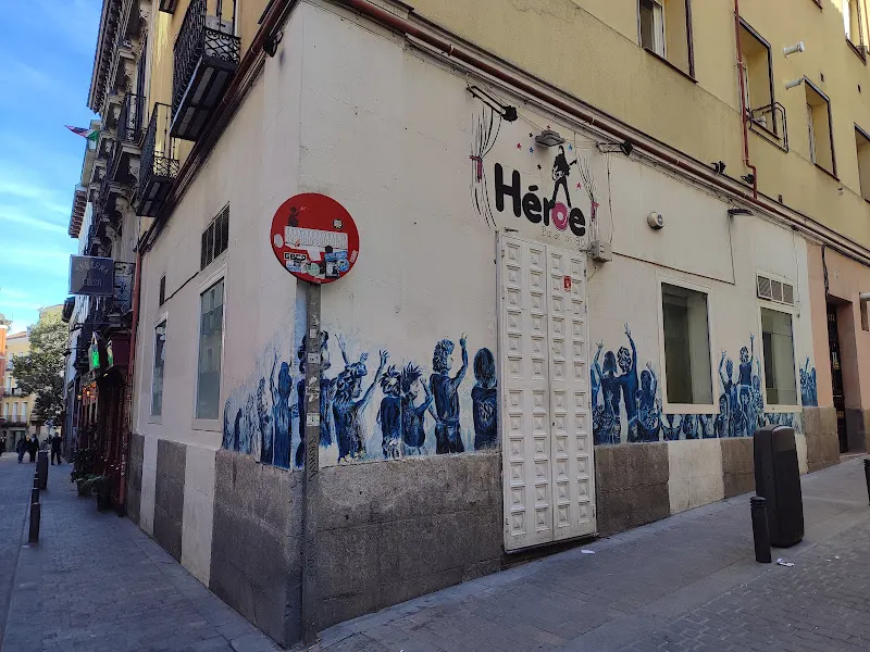 Héroe Bar de los 80 - Discoteca en Madrid - foto 2