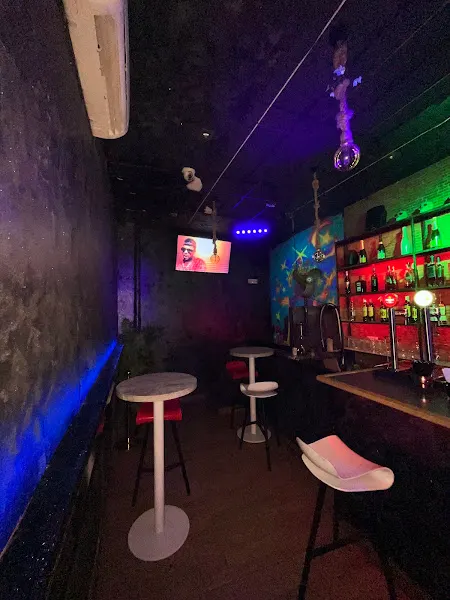 Living Bar - Pub en Madrid - foto 2