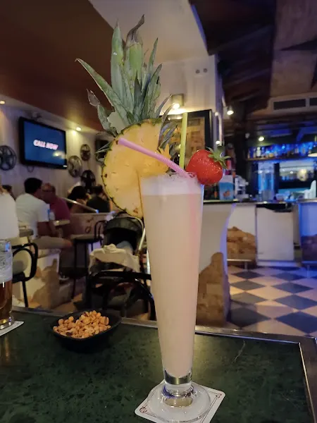 Hollywood Café-Pub