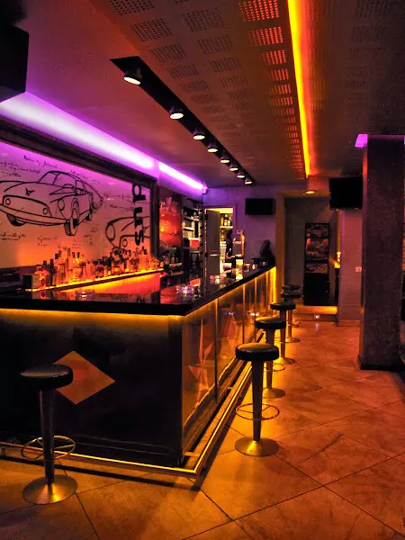 DUST - Pub en Getxo - foto 2