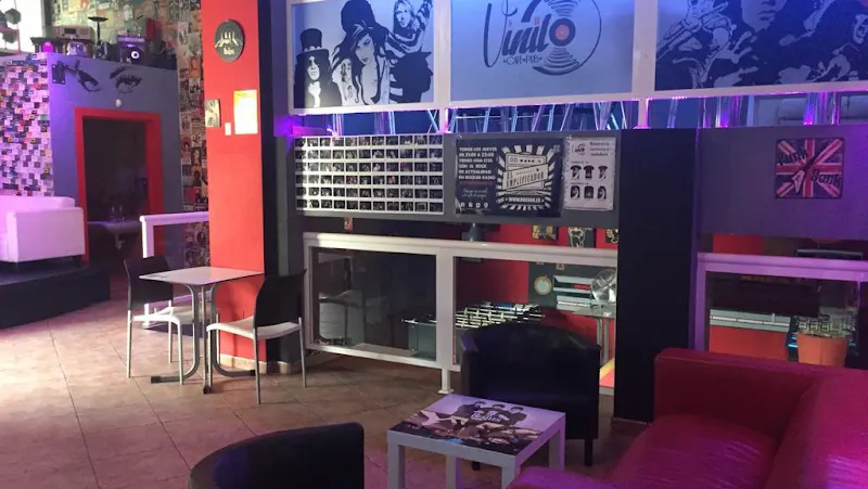 Vinilo Café Pub - Benalmádena