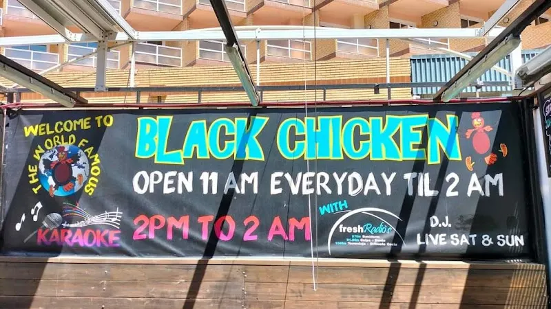 The World Famous Black Chicken - Karaoke en Benidorm - foto 3
