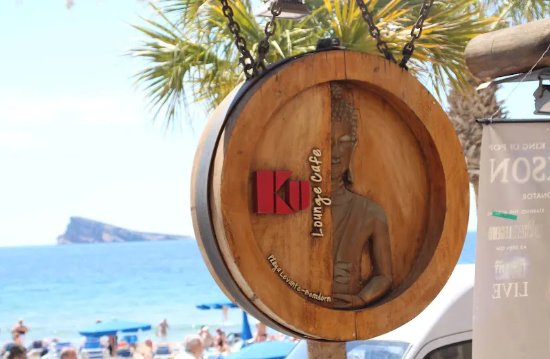 KU Lounge Café - Lounge en Benidorm - foto 3