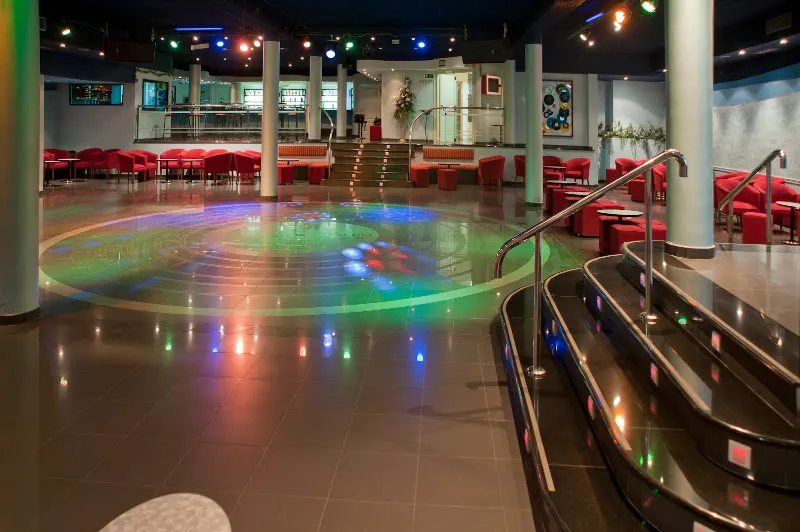Sala de Baile VINILO - Discoteca en Paterna - foto 2