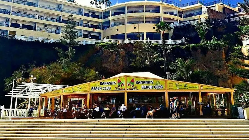 Banana's Beach Club - Chiringuito en Torremolinos - foto 2