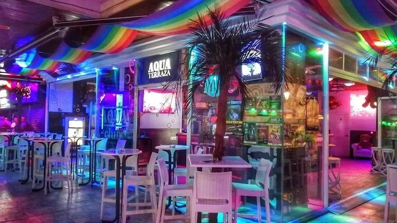 Aqua Club Torremolinos - Bar gay en Torremolinos - foto 2