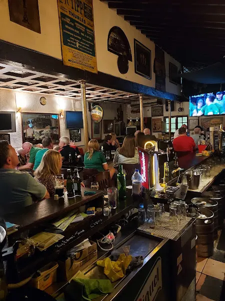 The Bailey Irish Pub - Pub irlandés en Torremolinos - foto 2