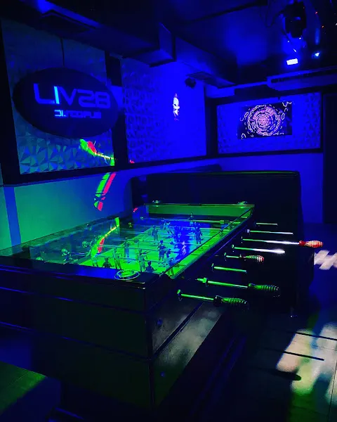 LIV28 discopub