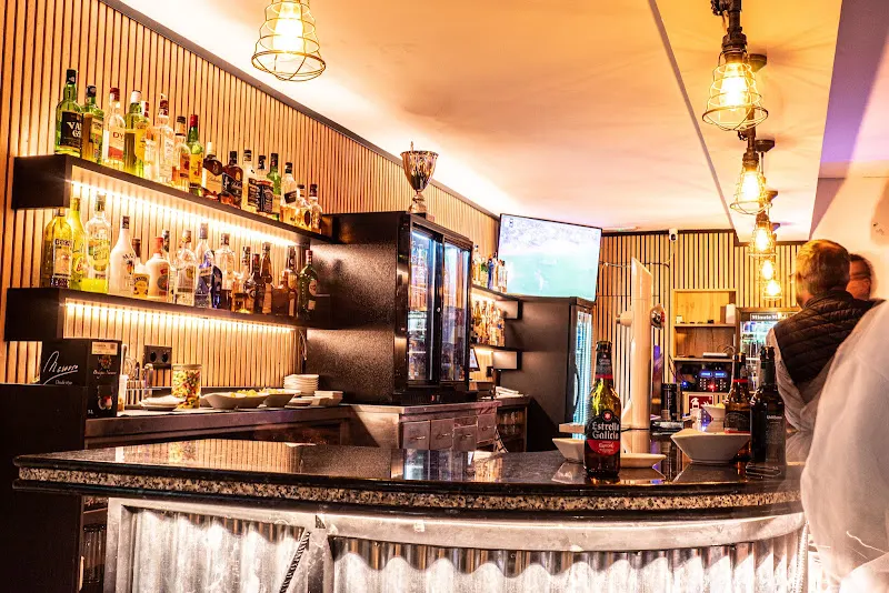 Pub Cafeteria Niagara - Pub en Alcoy - foto 2