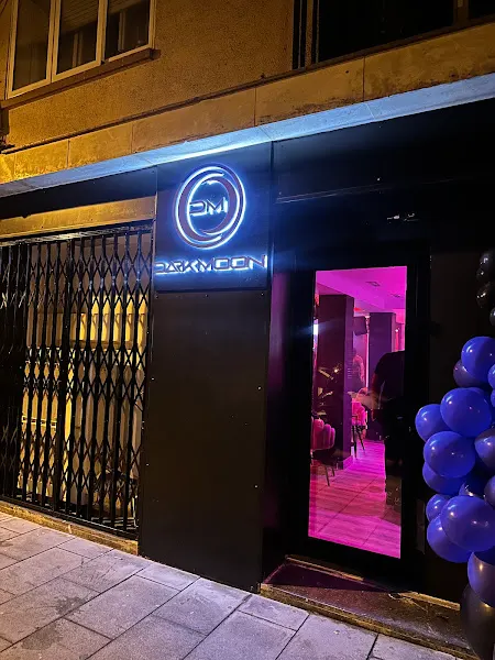 Dark Moon Shisha Lounge - Coctelería en Cerdanyola del Vallès - foto 2