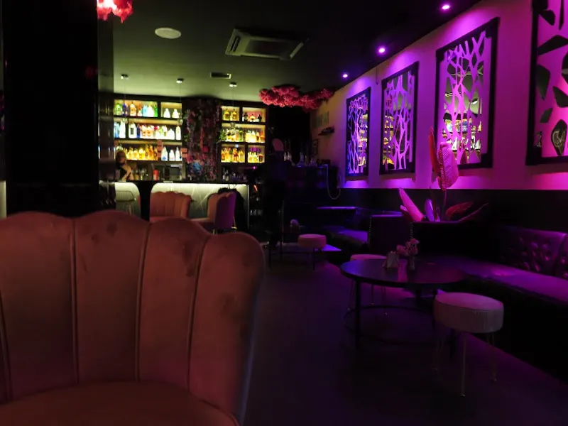 Capricho Lounge - Pub en Pinto - foto 2