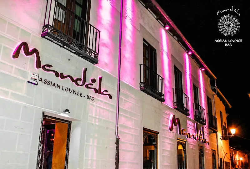 MANDALA ASSIAN LOUNGE - Bar en Segovia - foto 2