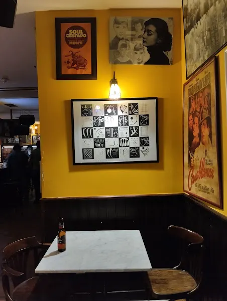 Pub Leyendas - Bar en Torrelavega - foto 2