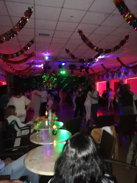 Sala de Fiestas Montaña Roja 2 (Grupo Pelinor) - Arona
